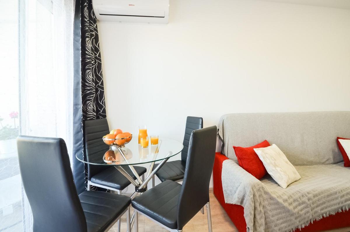 Schoene Wohnung Mit Pool , Wi-Fi Und Privat Garage Торрев'єха Екстер'єр фото