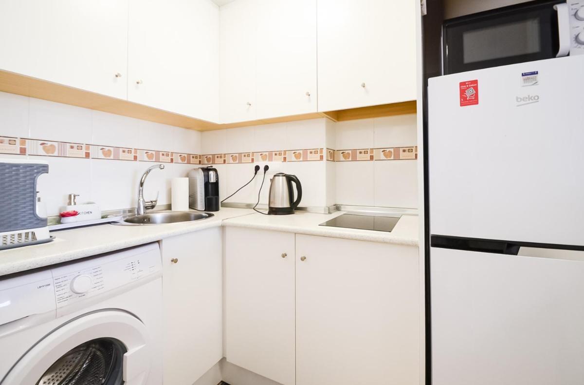 Schoene Wohnung Mit Pool , Wi-Fi Und Privat Garage Торрев'єха Екстер'єр фото